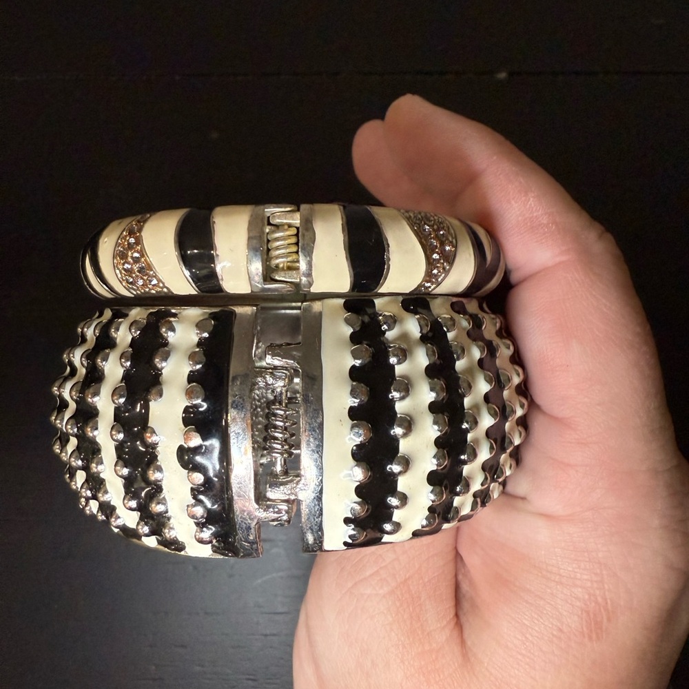 Black and White Bracelet Set | Chunky Statement Bangle + Enamel Stripe Bangle - Picture 5 of 7